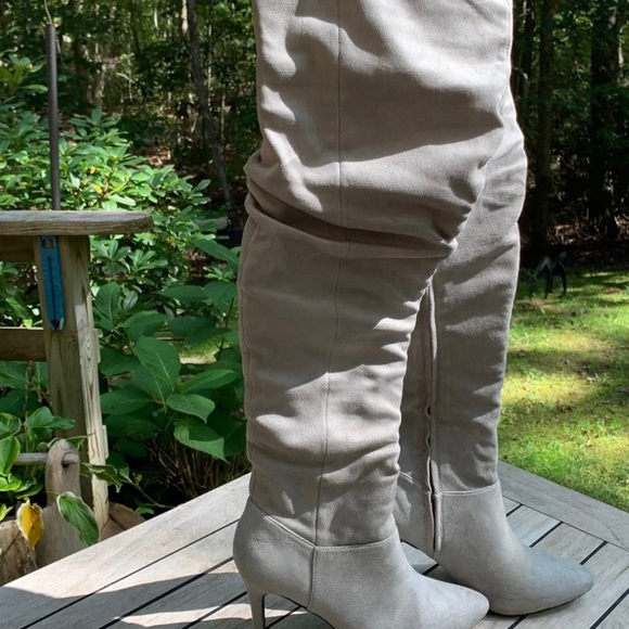 Over the knee boots - Picture 3 of 6